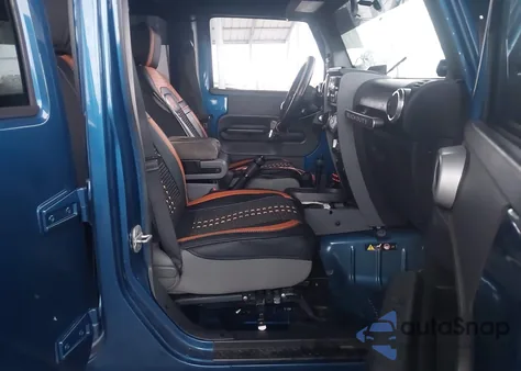 2010 Jeep Wrangler Unlimited Sport из США, поврежденный, VIN 1J4BA3H15AL223889